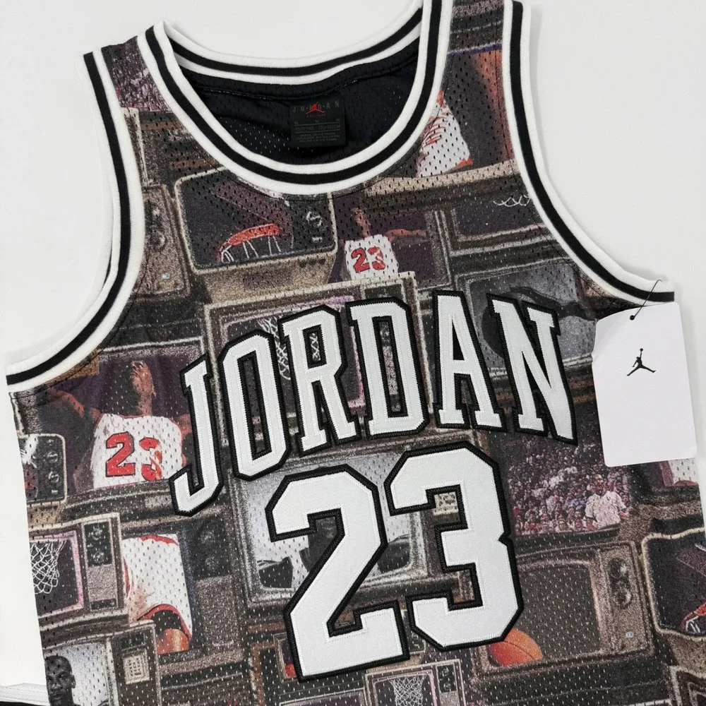 Jordan 23 Basketball Jersey Graphic Print Youth Size Medium 10/12‎ NEW